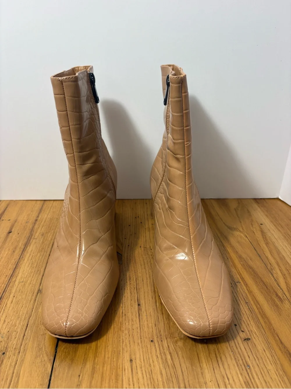 French Connection || Tan Crocodile Embossed Ankle Boots Block Heel Sz 9